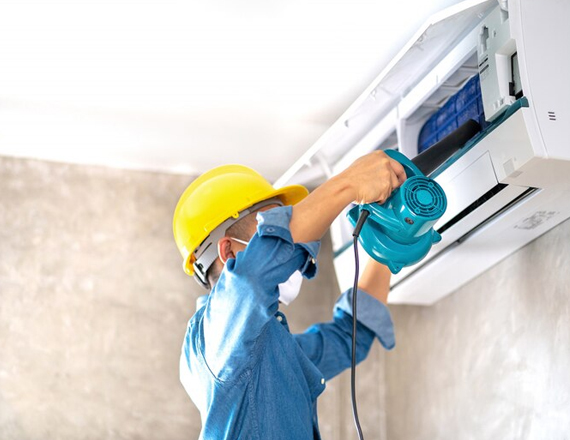 AC Maintenance Specialist in Los Angeles